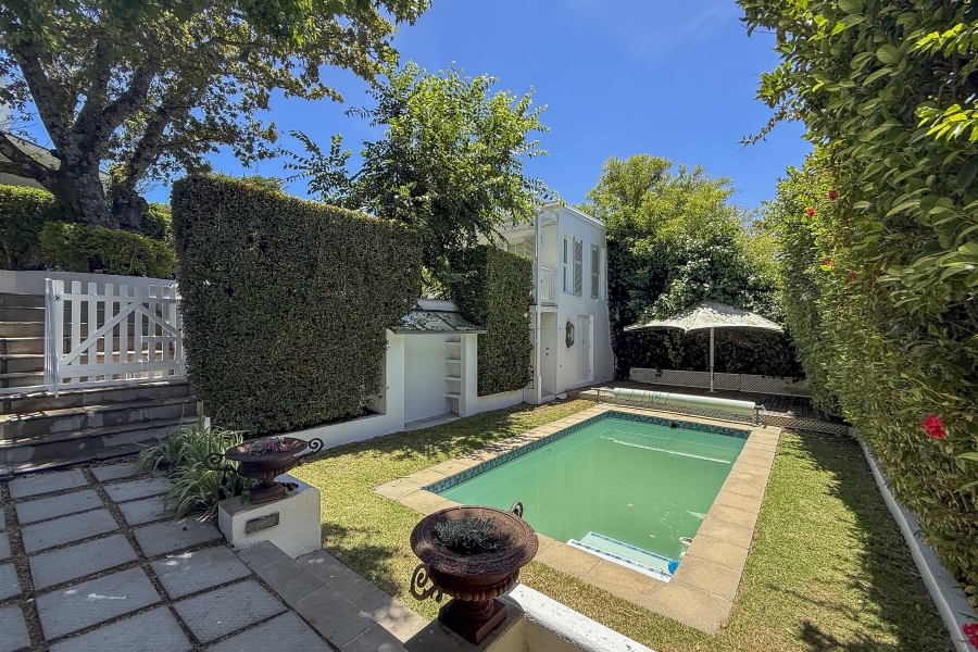 5 Bedroom Property for Sale in Kenilworth Upper Western Cape